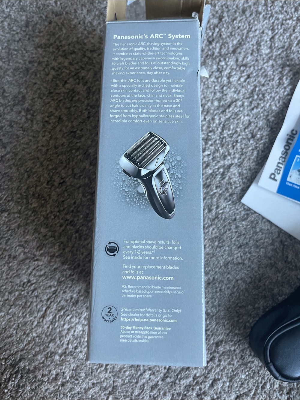 Panasonic ARC5 Electric Shaver - Picture 6 of 11